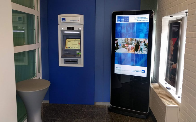 self service kiosk in banks